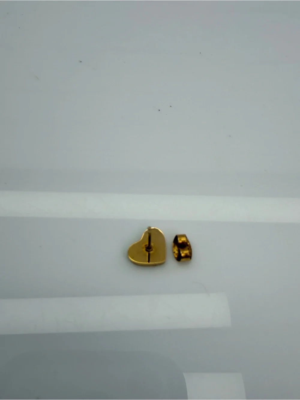 Tiffany & Co. Gold Heart Stud Earrings Return to Tiffany Single 925